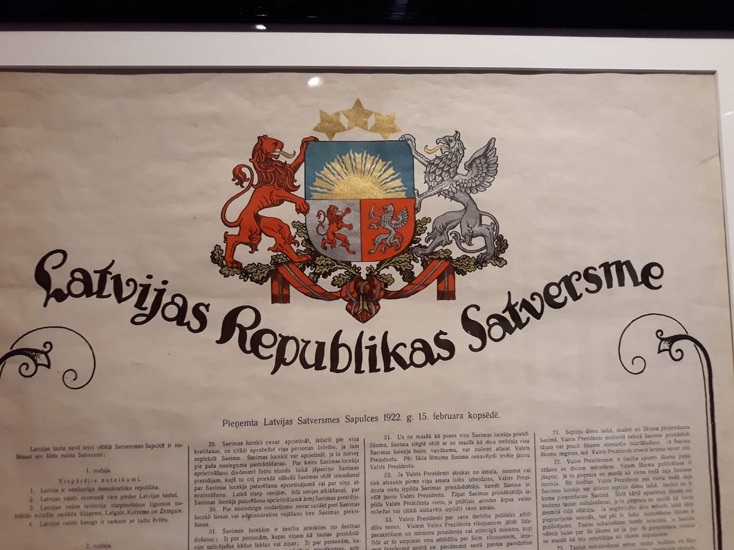 Tiesās vīrieti par publisku aicinājumu vērsties pret Latvijas neatkarību