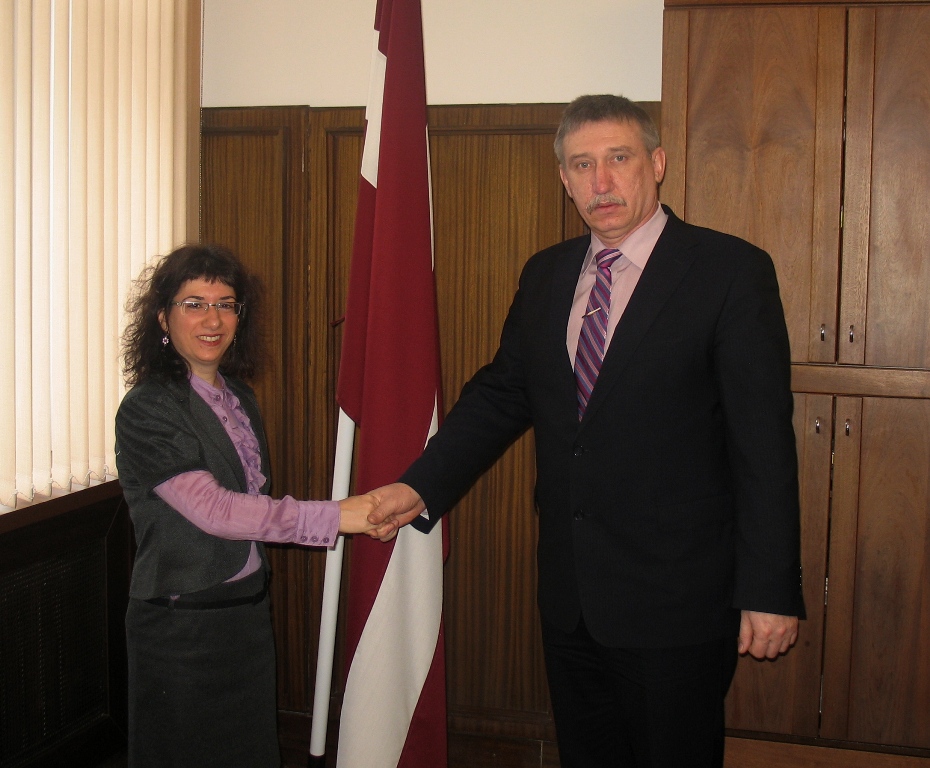 Ģenerālprokurora Ē.Kalnmeiera tikšanās ar Izraēlas vēstnieci Latvijā Hagitu Ben Jākovu 2012. gada 2. aprīlī
