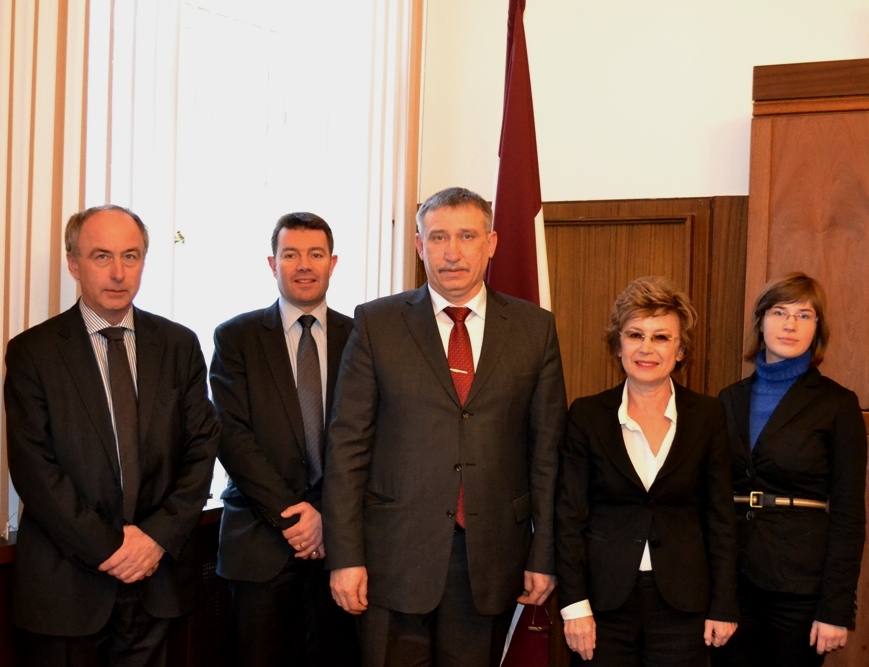 Ģenerālprokurora Ē.Kalnmeiera tikšanās ar Francijas vēstniecības pārstāvjiem 2012.gada 3.februārī - 