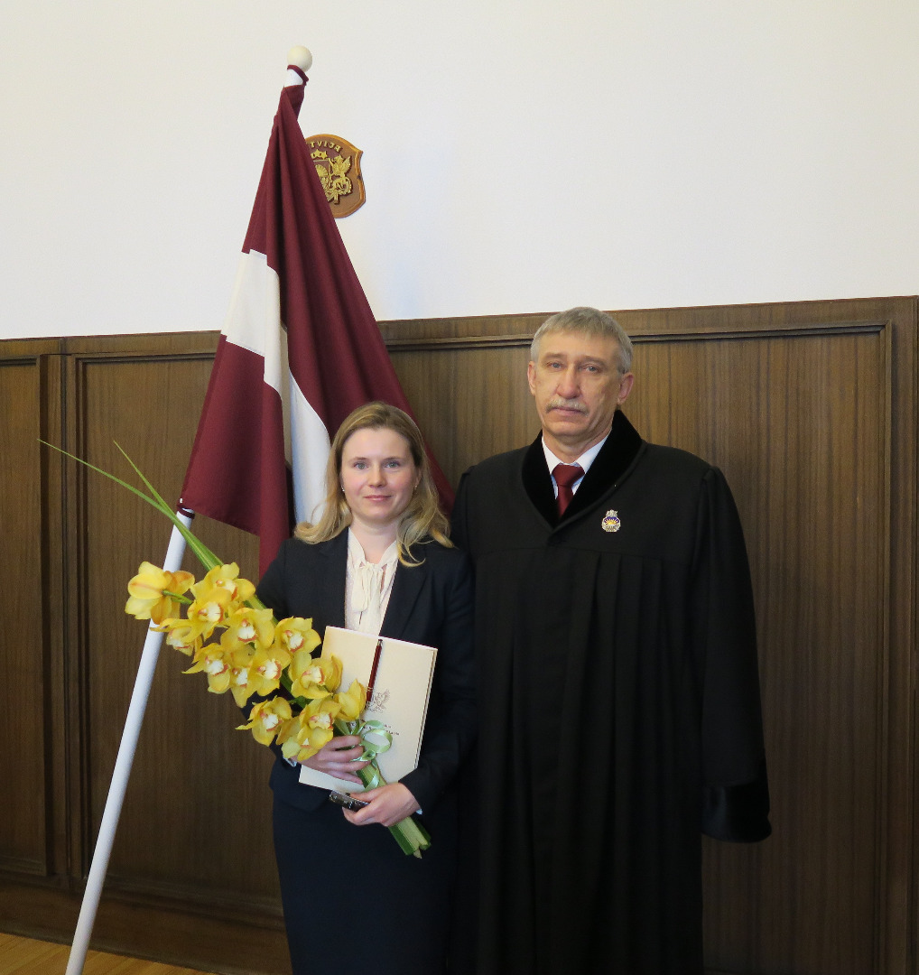 Ģenerālprokurors Ēriks Kalnmeiers 2018.gada 7.februārī pieņēmis jaunas prokurores zvērestu