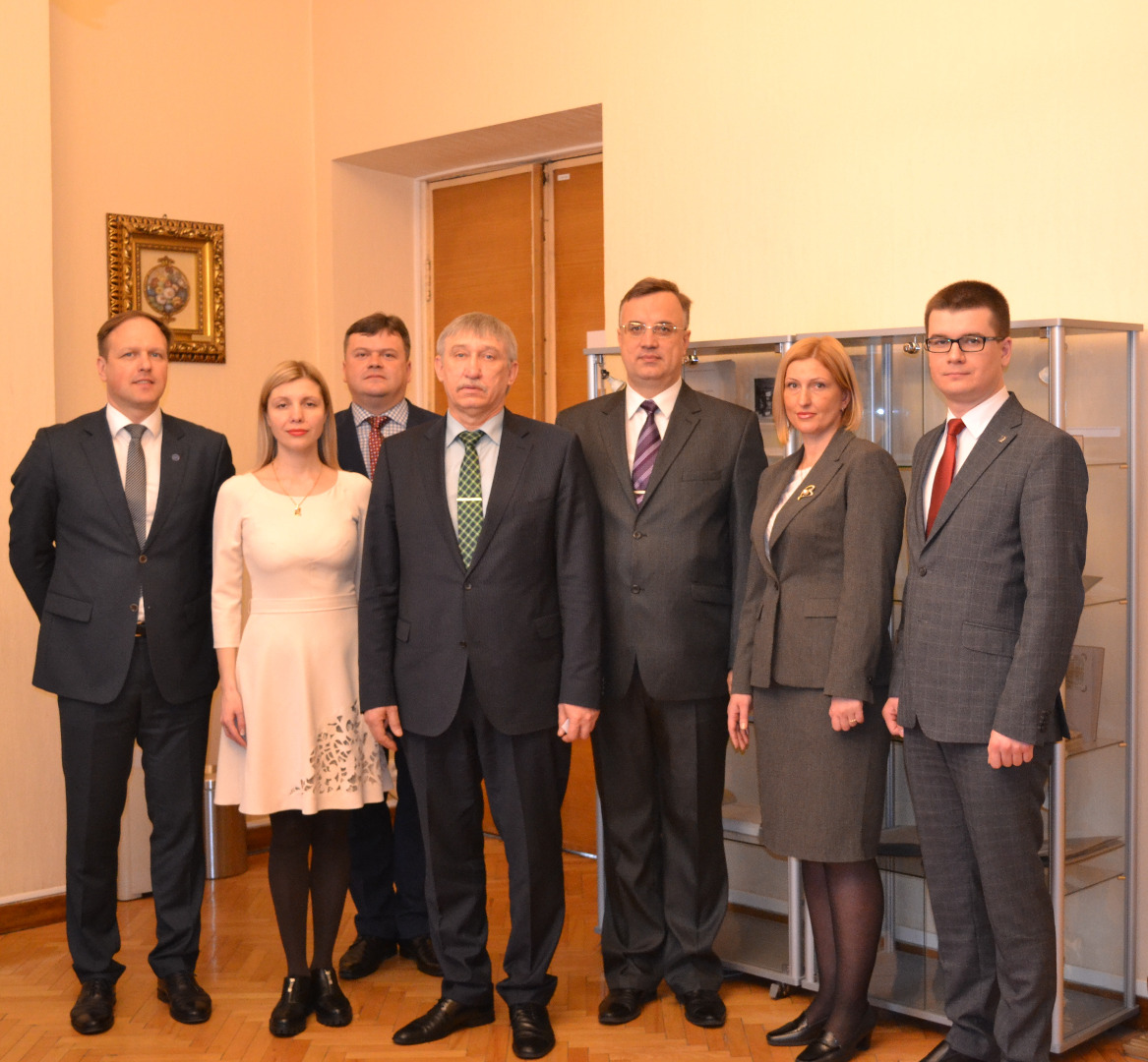 Ģenerālprokurora Ērika Kalnmeiera tikšanās ar Ukrainas Republikas Ģenerālprokuratūras pārstāvjiem oficiālās vizītes ietvaros 2017.gada 25.aprīlī