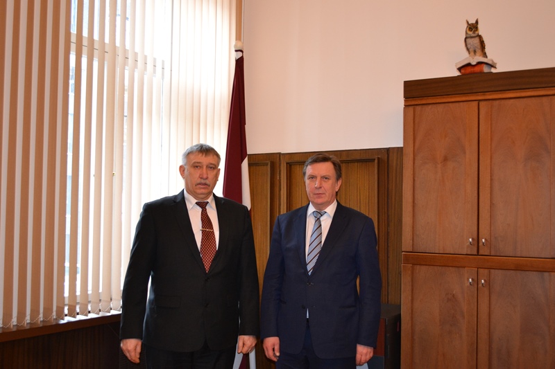 Ģenerālprokurors Ēriks Kalnmeiers tiekās ar Ministru prezidentu Māri Kučinski