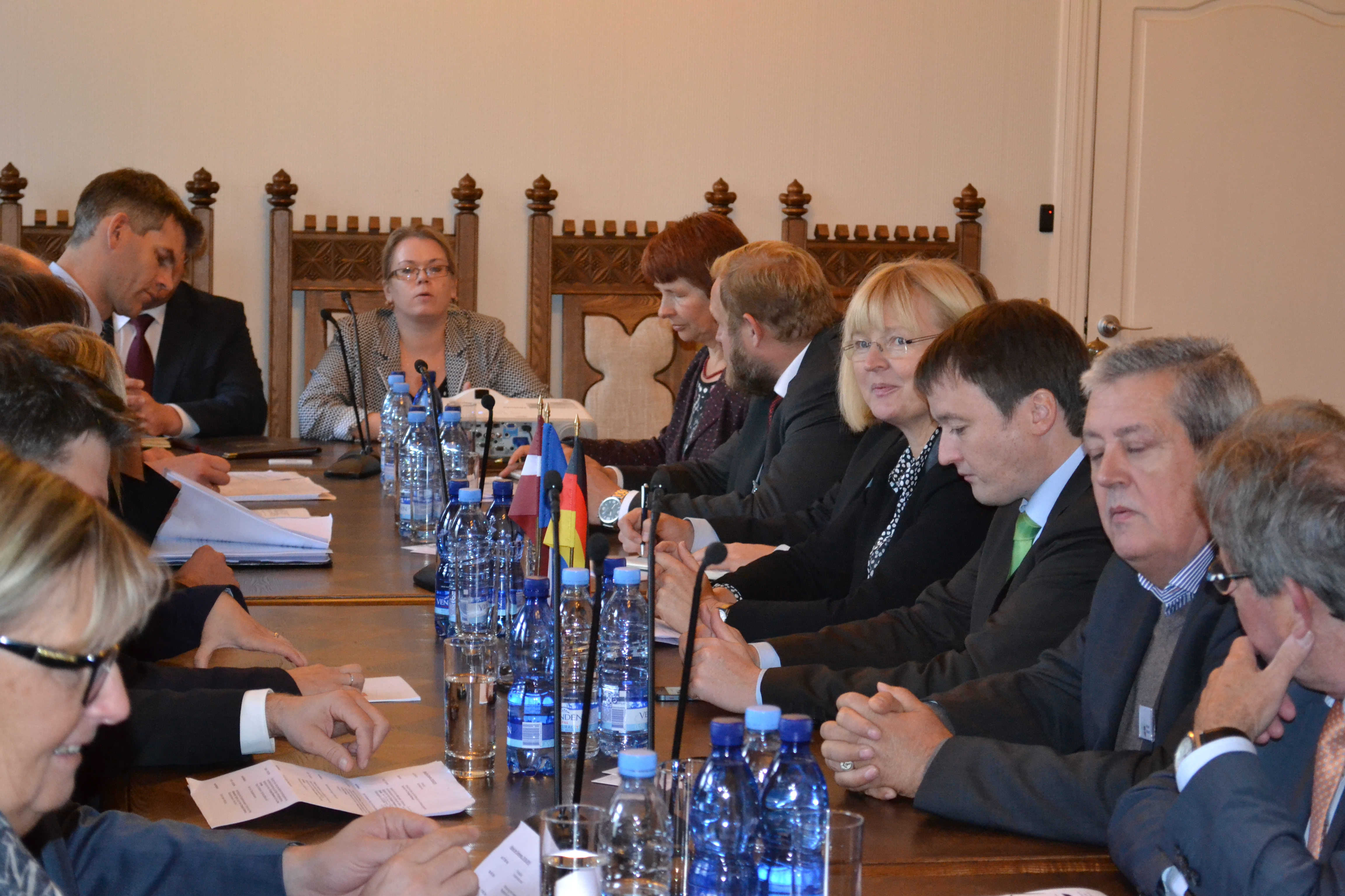 Ģenerālprokuratūras pārstāvji tiekas ar Lejassaksijas Landtāga pārstāvjiem 2015.gada 29.septembrī - 