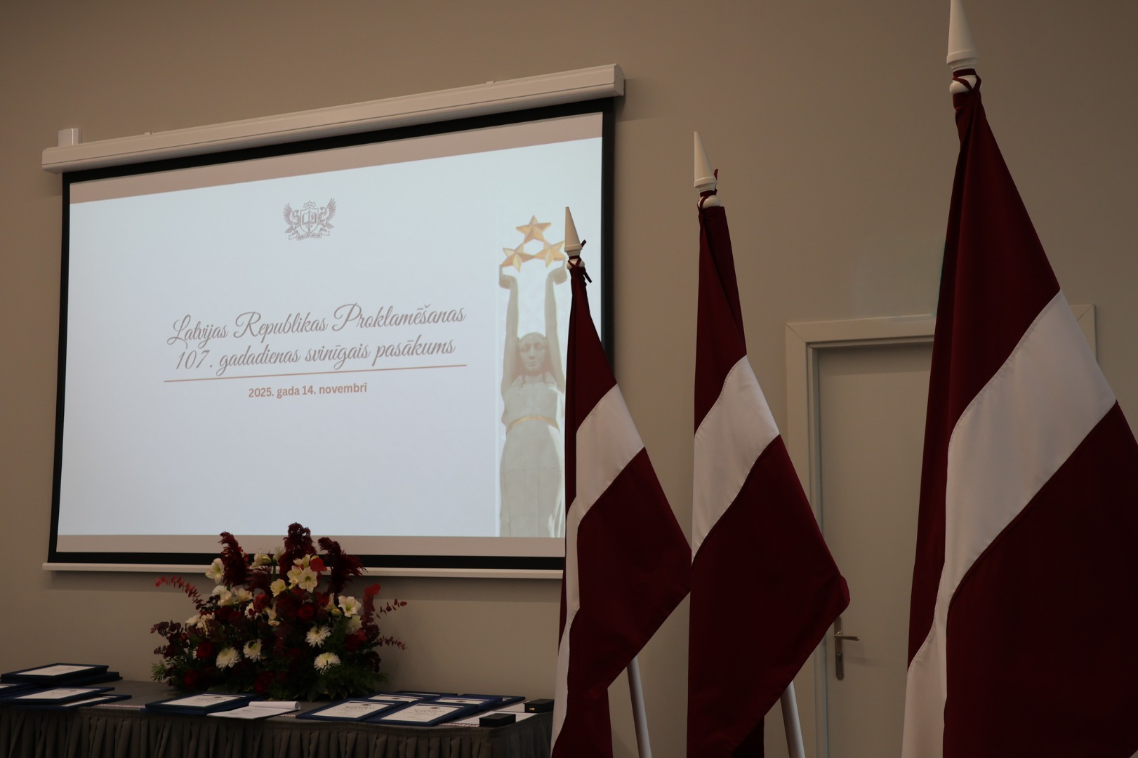 Svinīgā pasākumā godināta Latvijas Republikas Proklamēšanas 107. gadadiena un pasniegti prokuratūras apbalvojumi