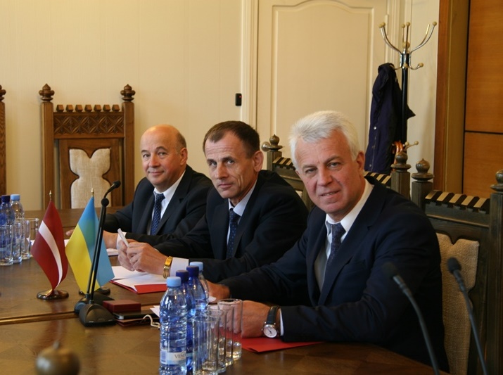 Tikšanās ar Ukrainas Republikas Augstākās tiesas pārstāvjiem Ģenerālprokuratūrā 2016.gada 17.maijā