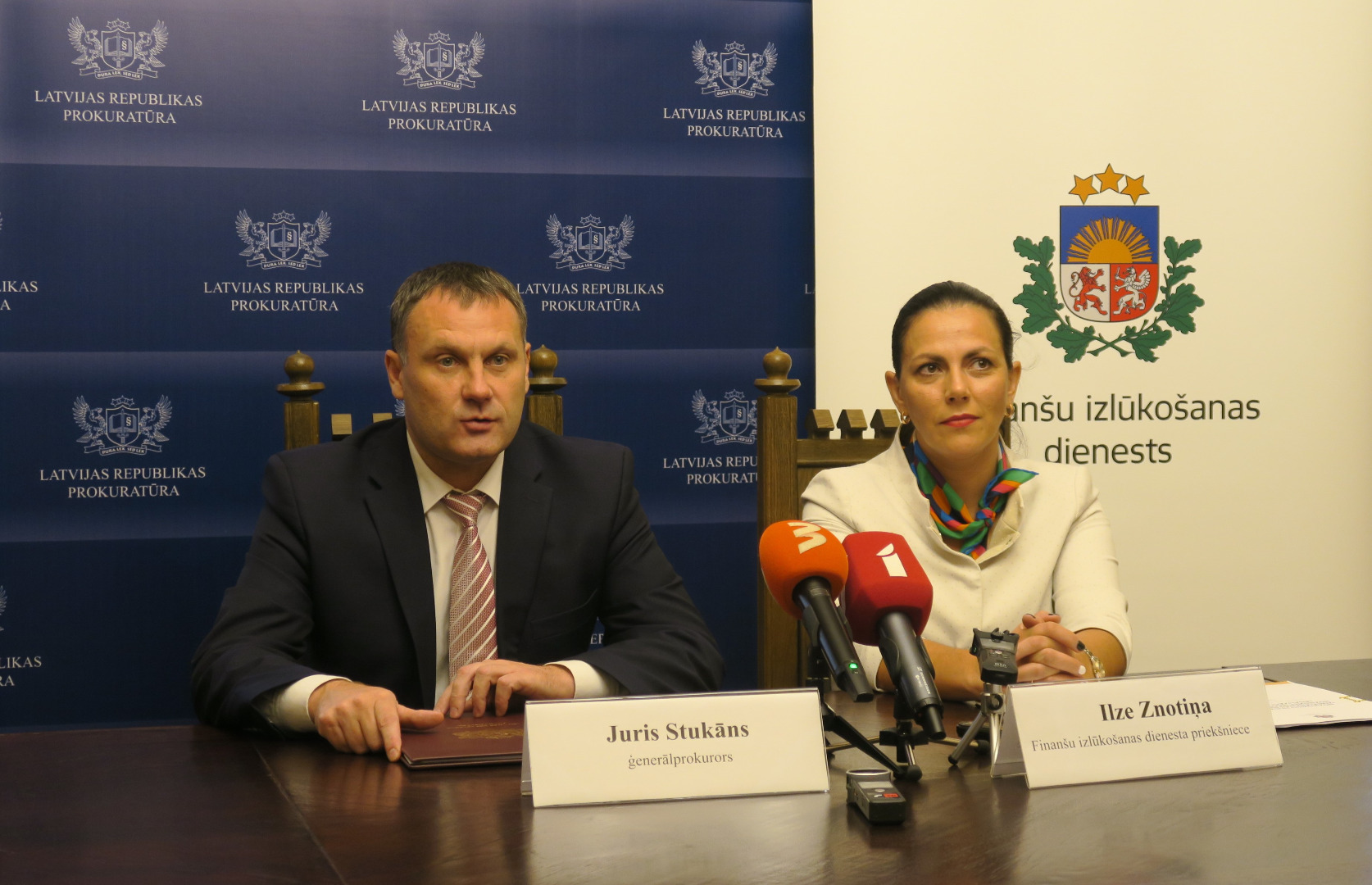 Ģenerālprokurora Jura Stukāna tikšanās ar Finanšu izmeklēšanas dienesta priekšnieci Ilzi Znotiņu - 