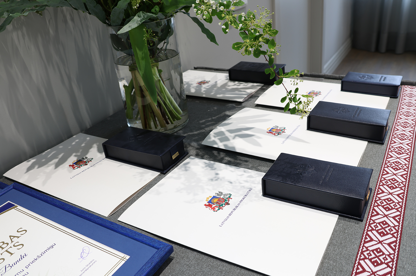 Svinīgā pasākumā godināti prokurori un prokuratūras darbinieki