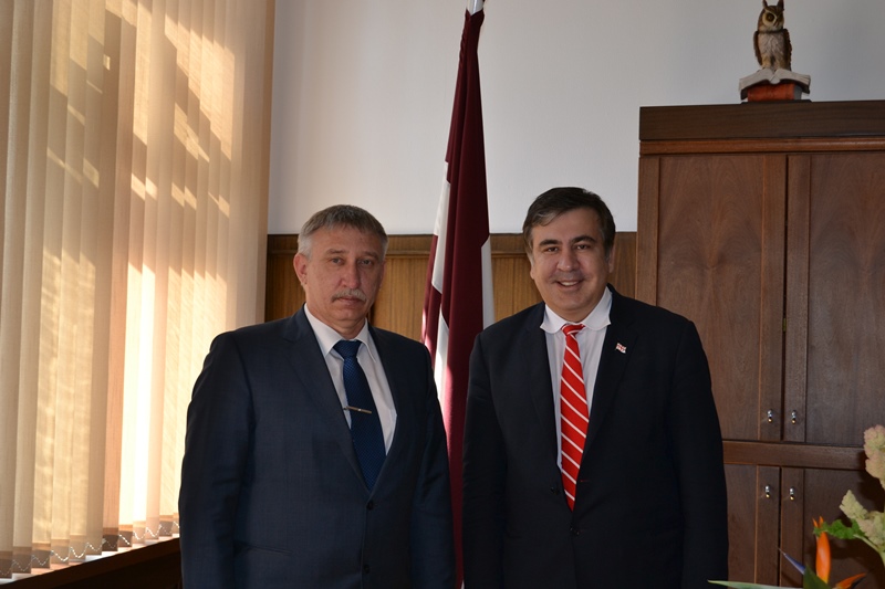 Ģenerālprokurora Ērika Kalnmeiera tikšanās ar Gruzijas Republikas bijušo prezidentu Mihailu Saakašvili 2015.gada 22.maijā