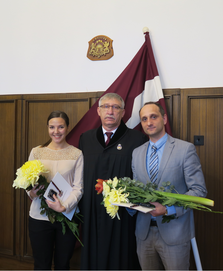 Ģenerālprokurors Ēriks Kalnmeiers 2019.gada 10.oktobrī pieņēmis jauno prokuroru zvērestus