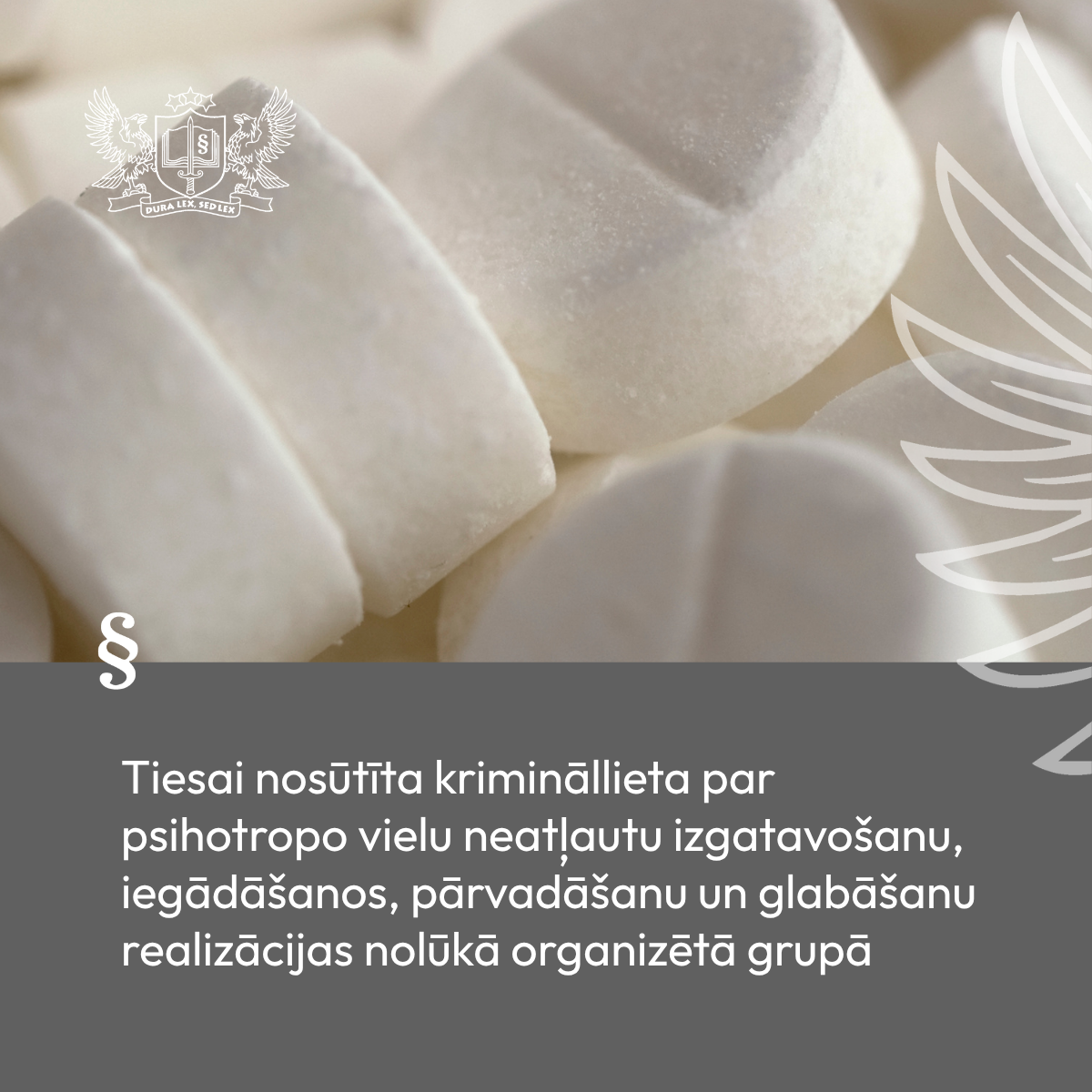 Attelā redzamas tabeltes pietuvināti. Attēla avots: Canva
